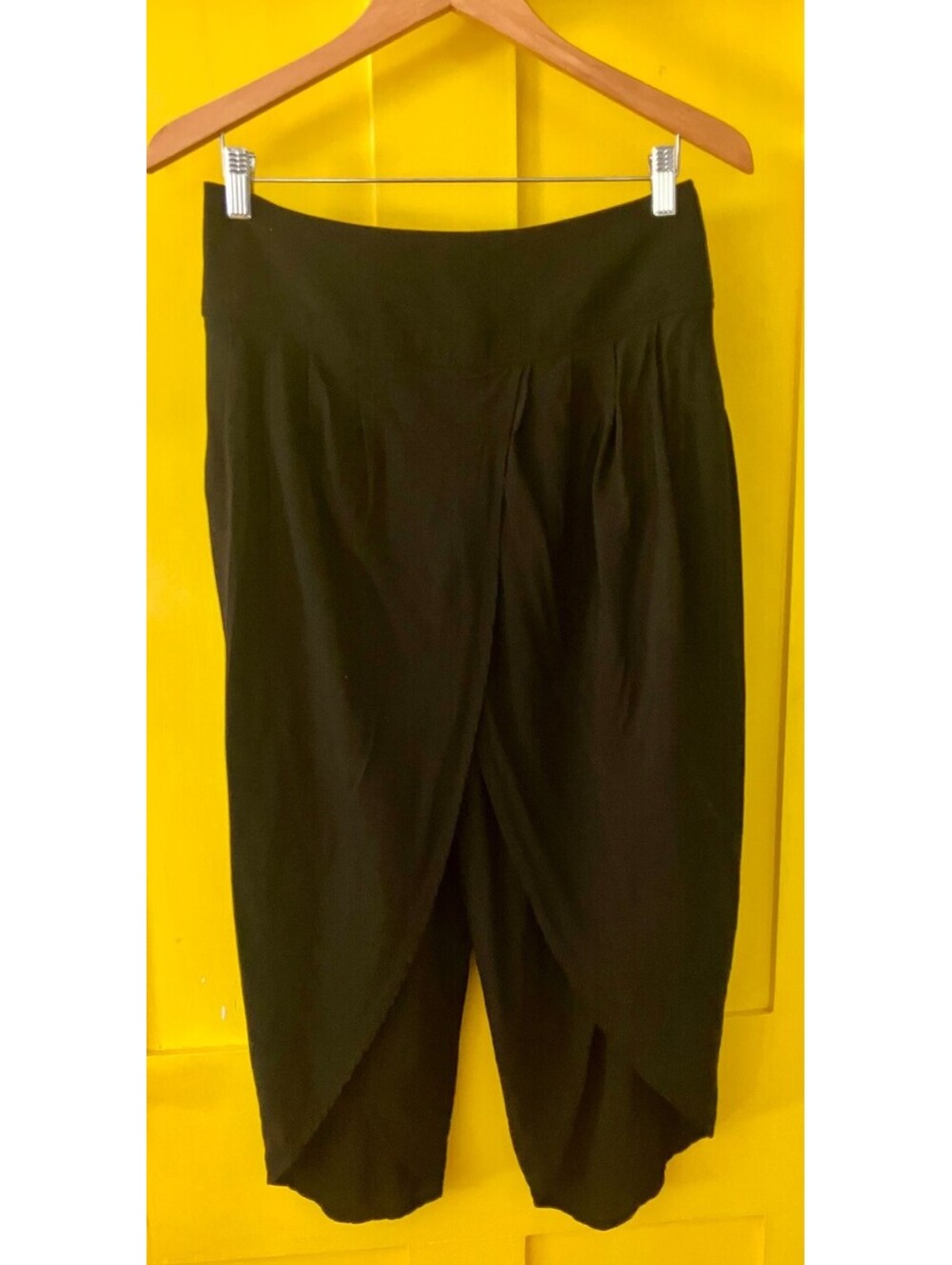Elevenses Anthropologie Womens 4 Black Cropped Tulip Hem Trousers Petal Drape
